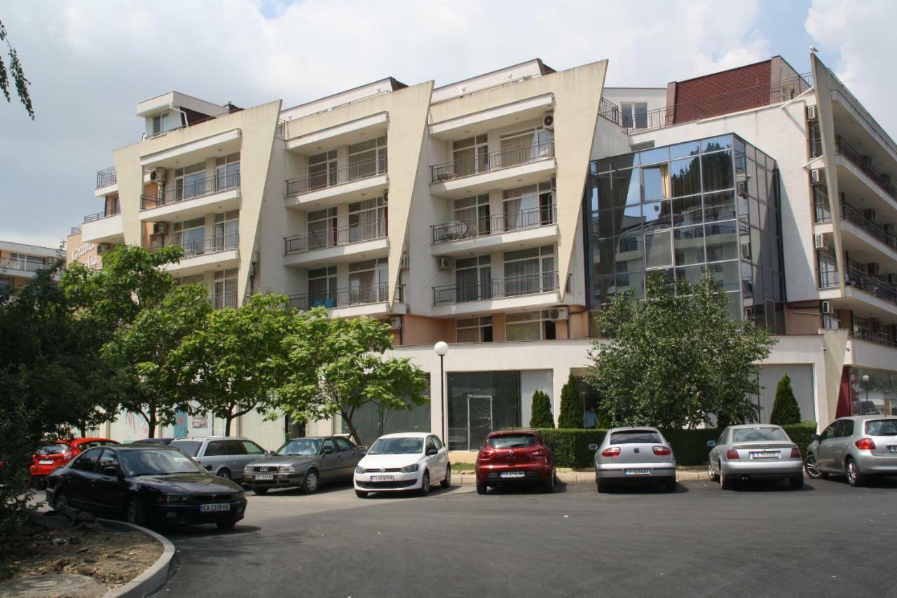 Grand Kamelia Apartment サニービーチ エクステリア 写真